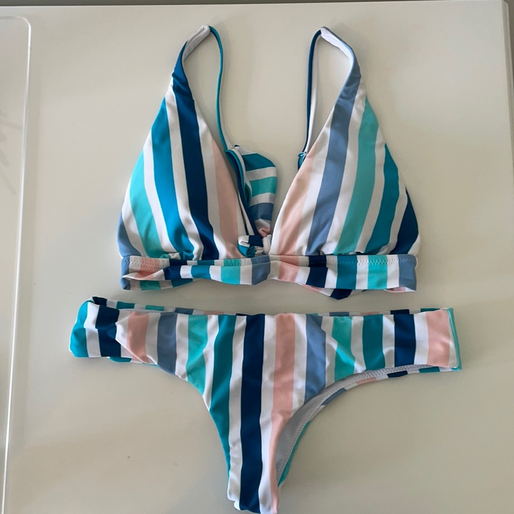 Salt & Sunshine striped bikini. Top: M. Bottoms: S